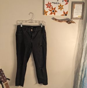 Black cropped ripped skinny jeans